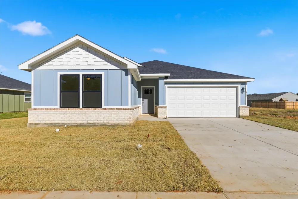 452 Peace Lily Way Tolar, TX 76476