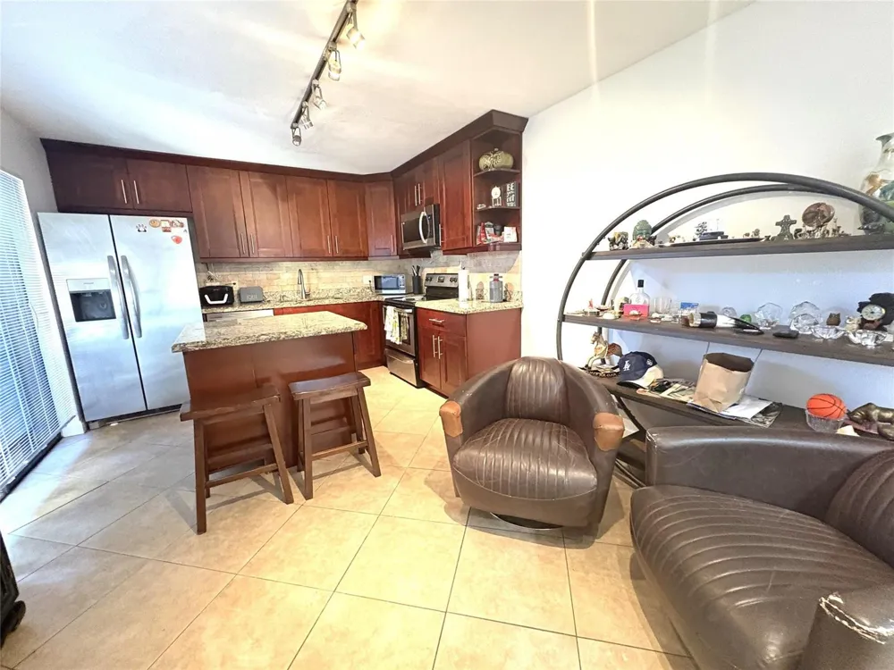 294 Arabian Road #294 Palm Springs, FL 33461