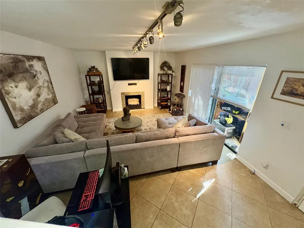 294 Arabian Road #294 Palm Springs, FL 33461