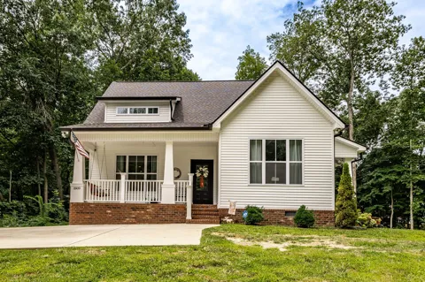 8909 Cedar Grove Rd