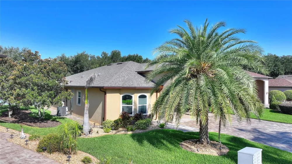 492 MEANDERING WAY Polk City, FL 33868