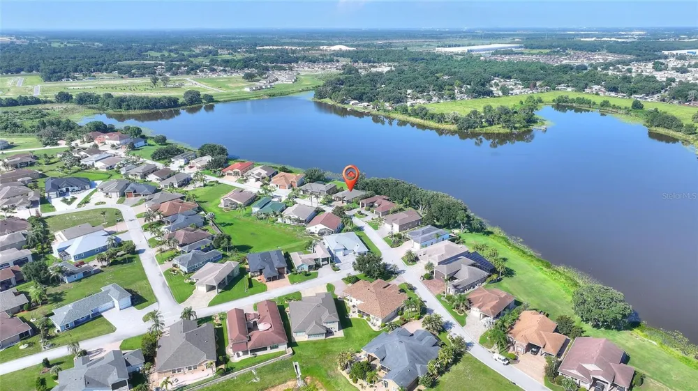 492 MEANDERING WAY Polk City, FL 33868