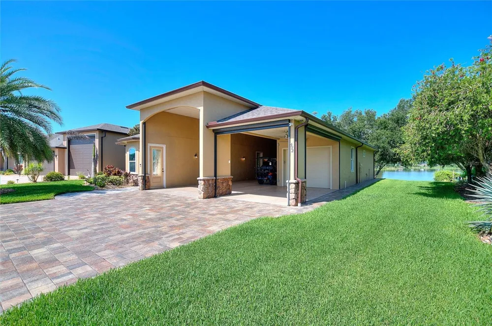 492 MEANDERING WAY Polk City, FL 33868