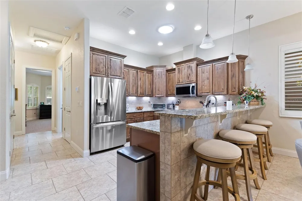 492 MEANDERING WAY Polk City, FL 33868