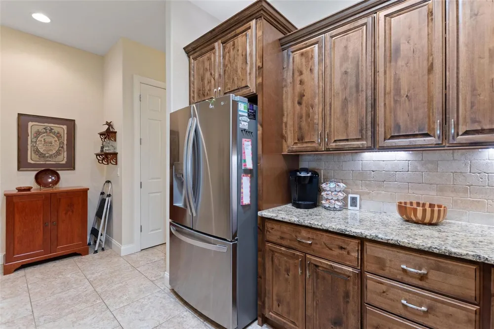 492 MEANDERING WAY Polk City, FL 33868