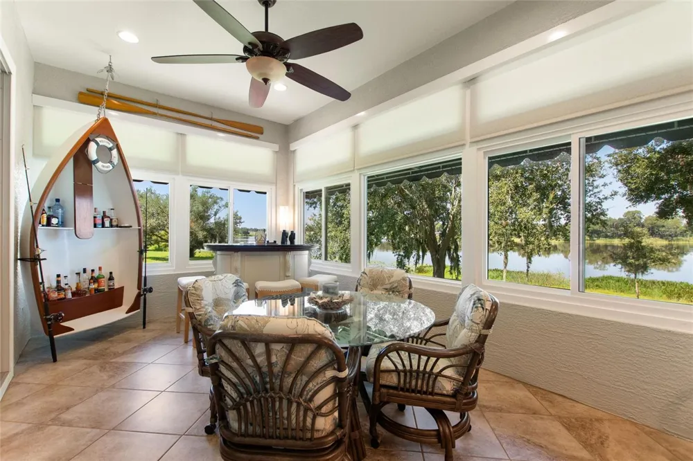 492 MEANDERING WAY Polk City, FL 33868