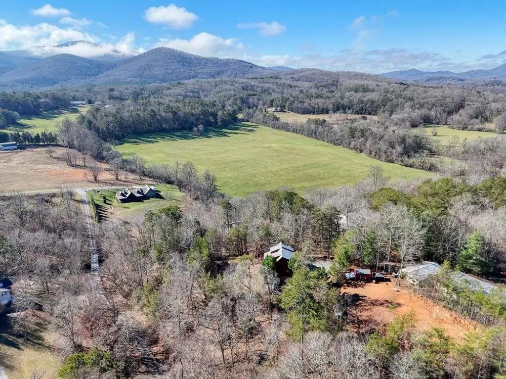 2567 Todd Shook Road Young Harris, GA 30582