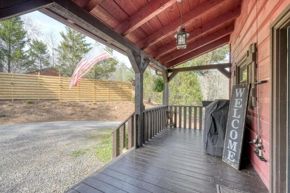 2567 Todd Shook Road Young Harris, GA 30582