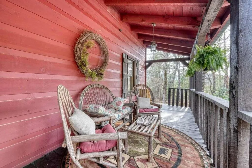 2567 Todd Shook Road Young Harris, GA 30582