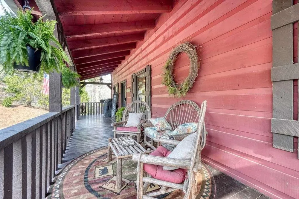 2567 Todd Shook Road Young Harris, GA 30582