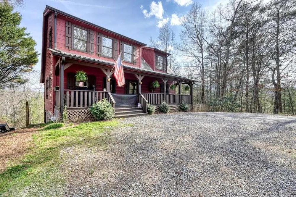 2567 Todd Shook Road Young Harris, GA 30582