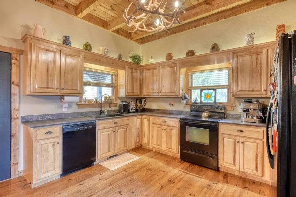 2567 Todd Shook Road Young Harris, GA 30582