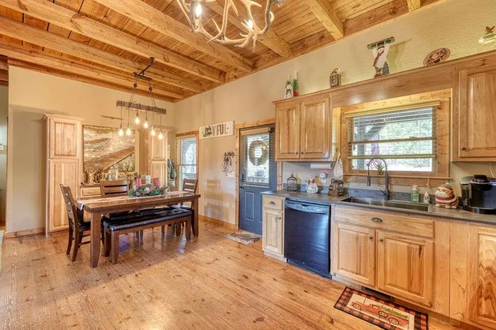 2567 Todd Shook Road Young Harris, GA 30582