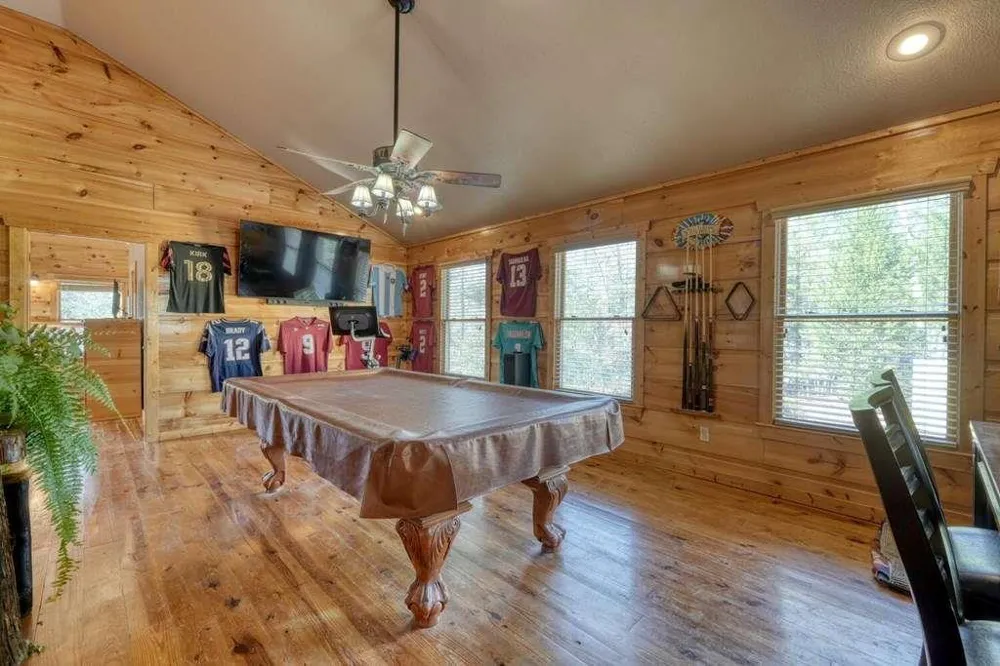 2567 Todd Shook Road Young Harris, GA 30582