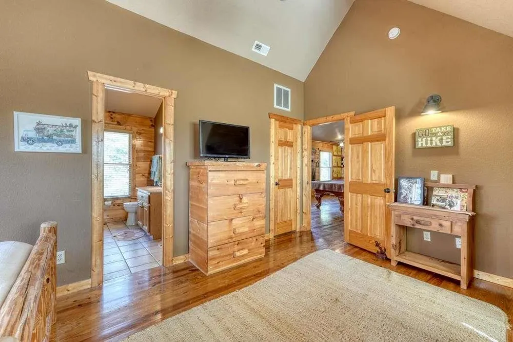 2567 Todd Shook Road Young Harris, GA 30582