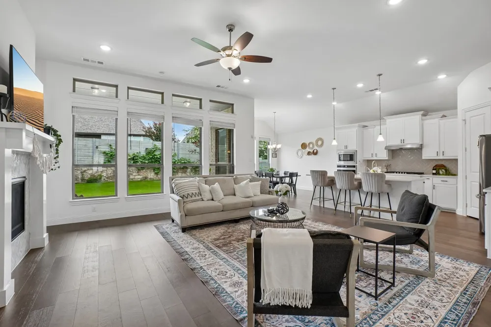 1816 LONGSPUR DRIVE Argyle, TX 76226