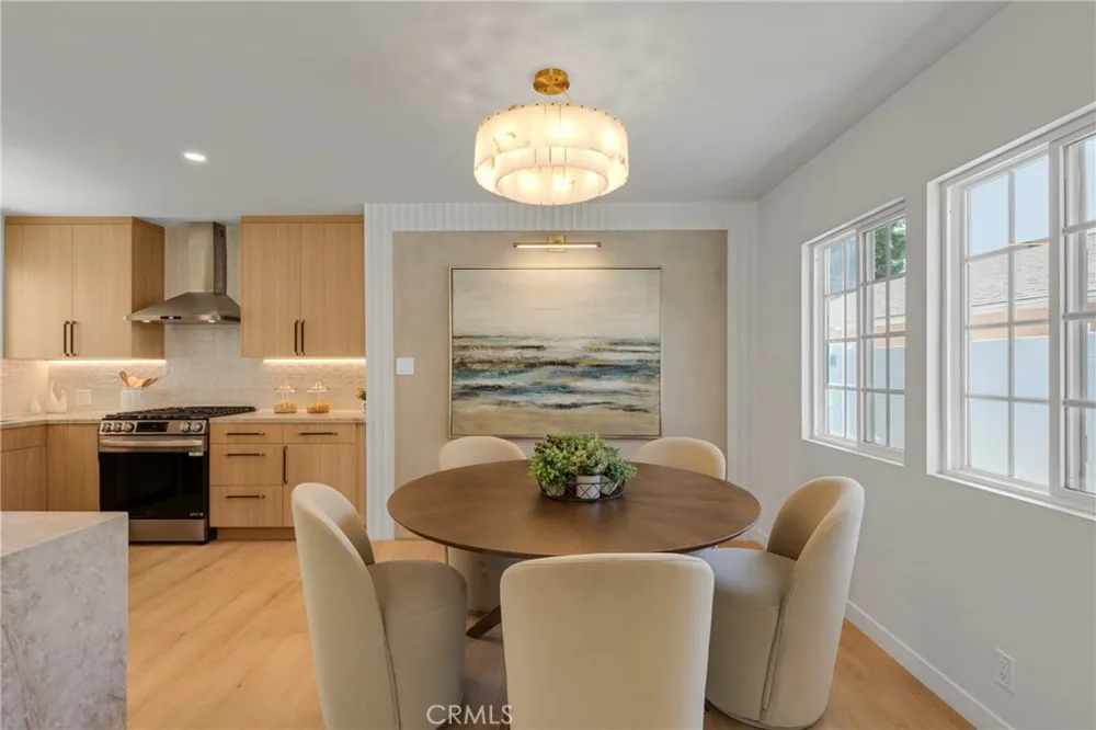 13131 Crewe North Hollywood, CA 91605