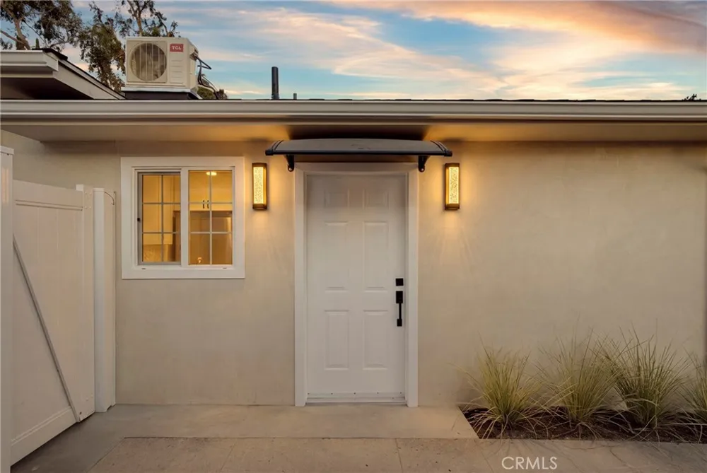 13131 Crewe North Hollywood, CA 91605