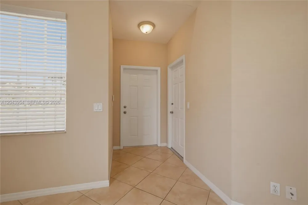 9317 Natures Way Fort Pierce, FL 34945