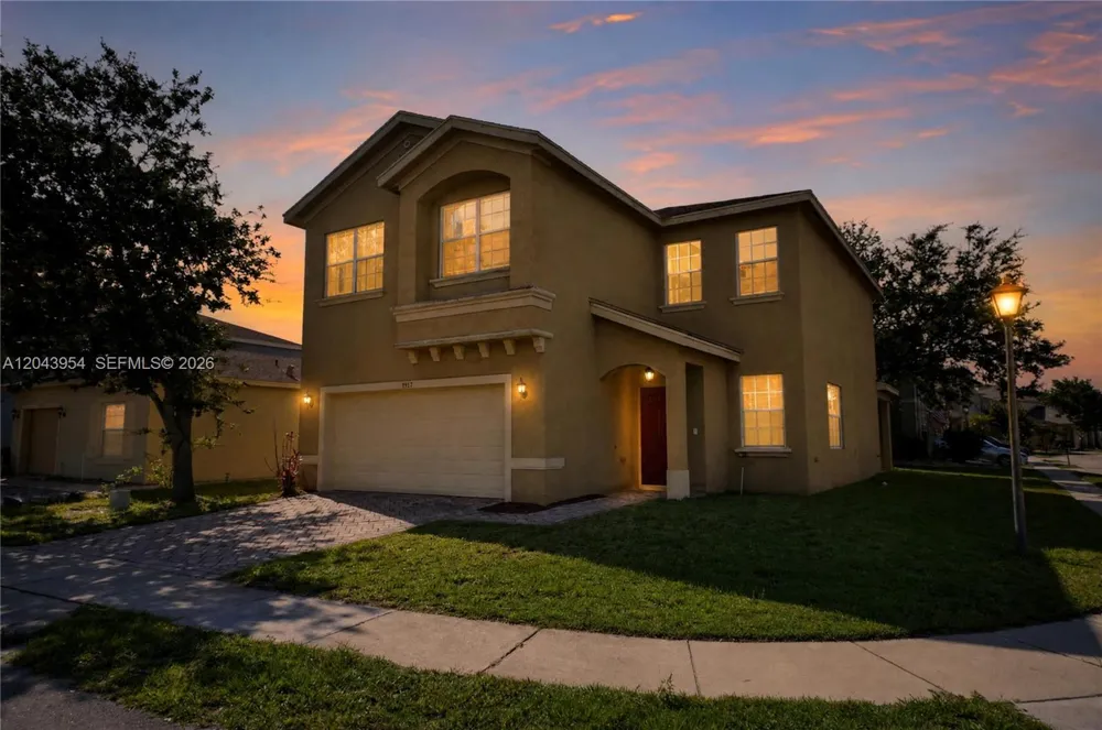 9317 Natures Way Fort Pierce, FL 34945