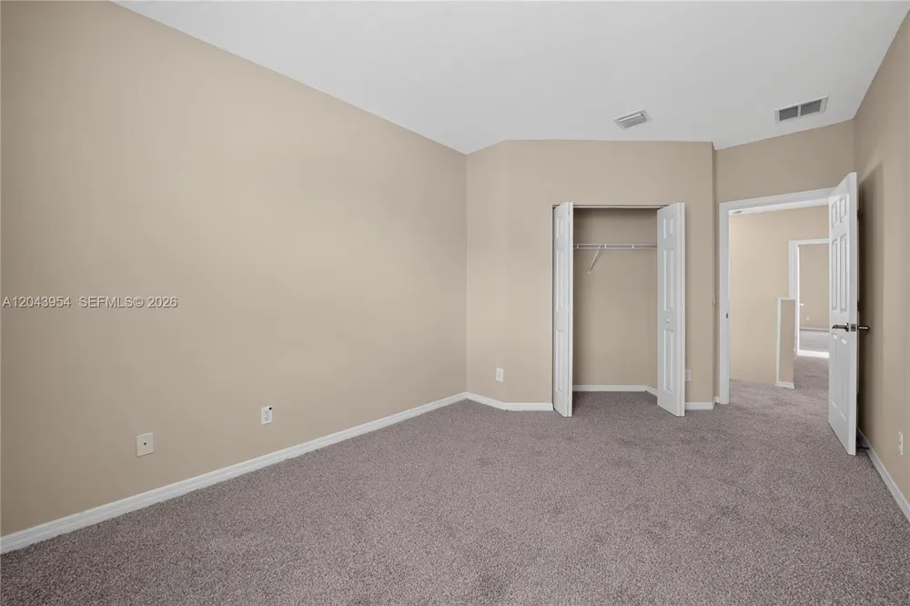 9317 Natures Way Fort Pierce, FL 34945