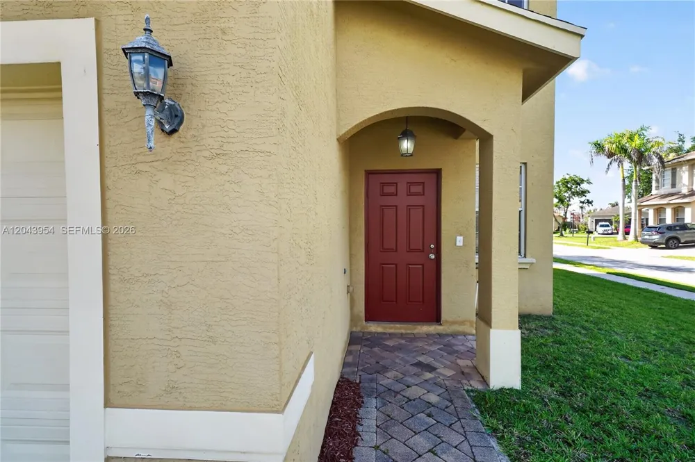 9317 Natures Way Fort Pierce, FL 34945