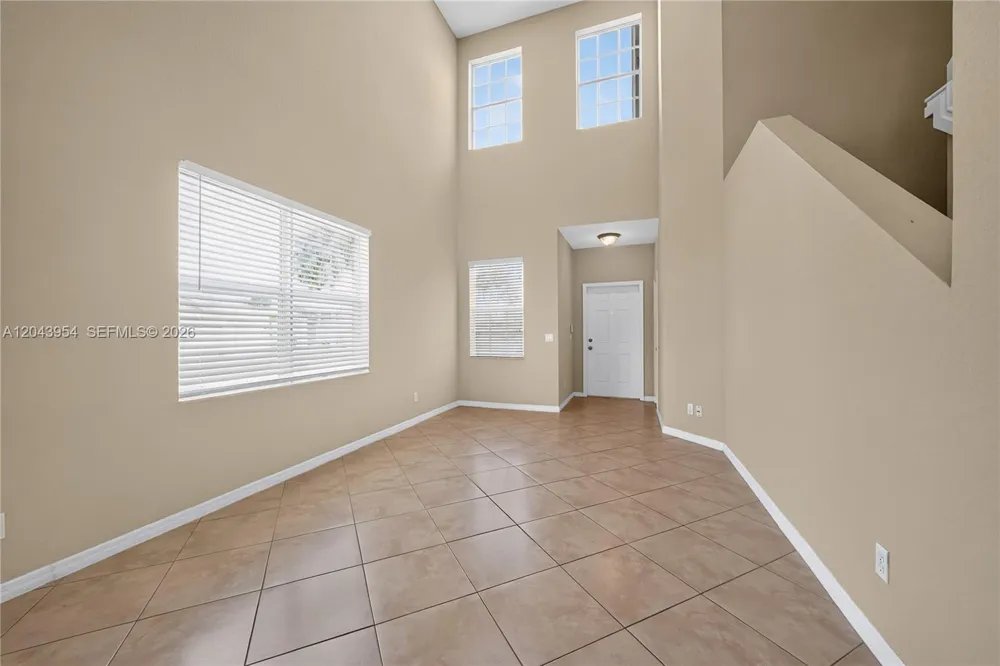 9317 Natures Way Fort Pierce, FL 34945