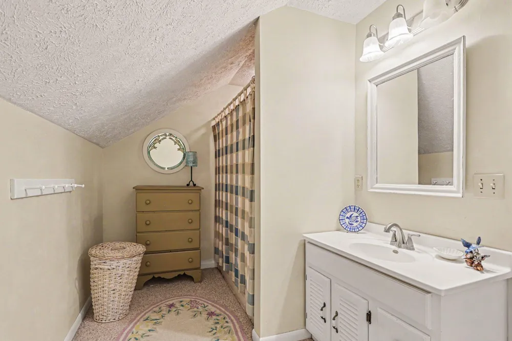 3281 Country Club Way Albion, MI 49224