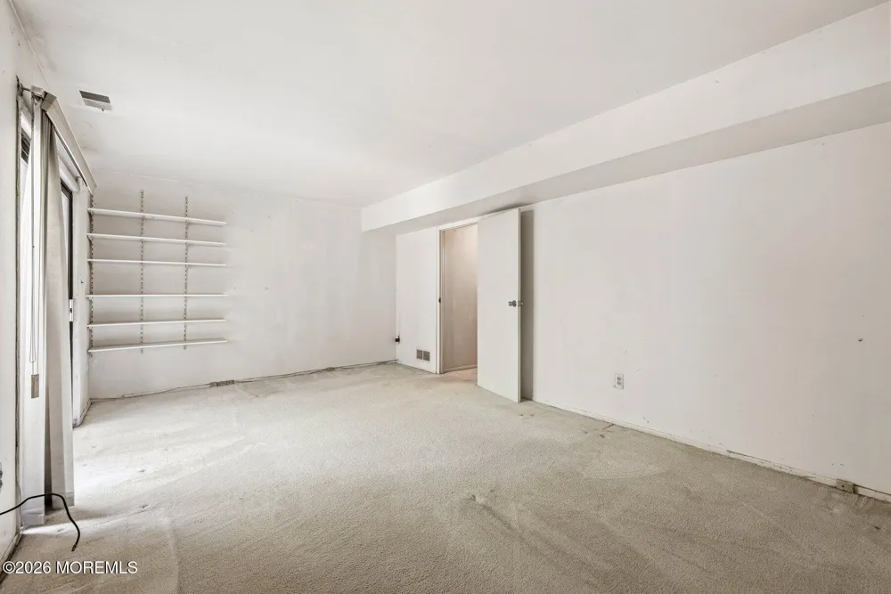 703 Merrywood Drive Edison, NJ 08817