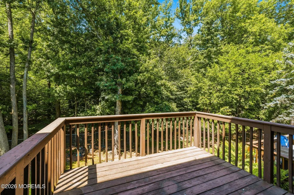 703 Merrywood Drive Edison, NJ 08817