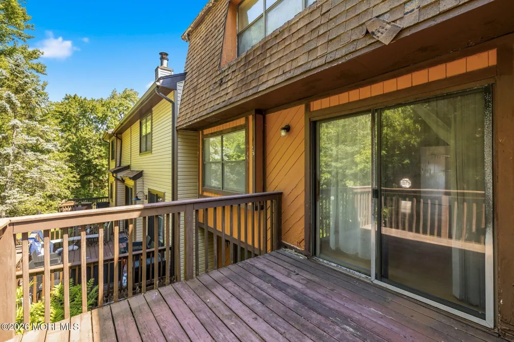 703 Merrywood Drive Edison, NJ 08817