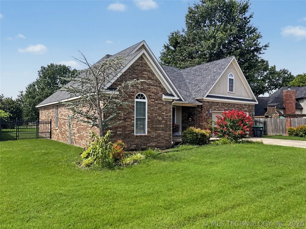 1550 Redwood Place Tahlequah, OK 74464