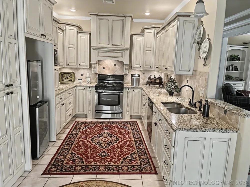 1550 Redwood Place Tahlequah, OK 74464