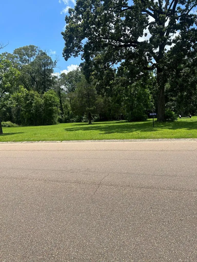 511 White Oak Brookhaven, MS 39601
