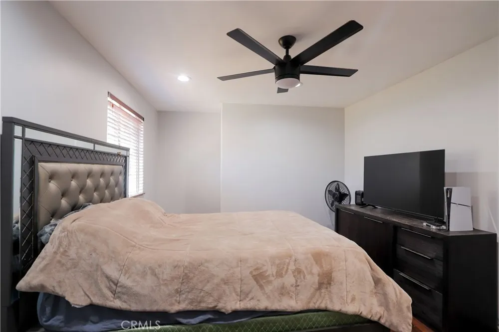 4826 Faculty Avenue Long Beach, CA 90808