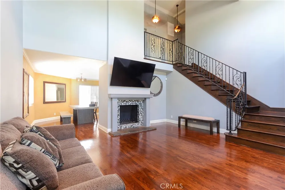 4826 Faculty Avenue Long Beach, CA 90808