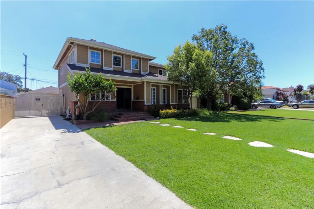 4826 Faculty Avenue Long Beach, CA 90808
