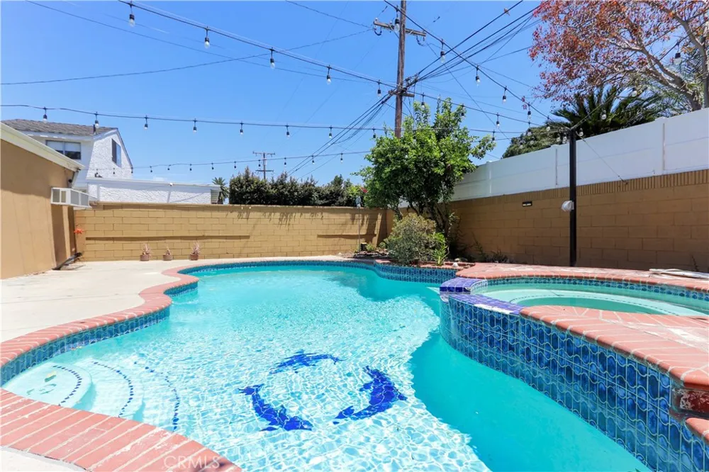 4826 Faculty Avenue Long Beach, CA 90808