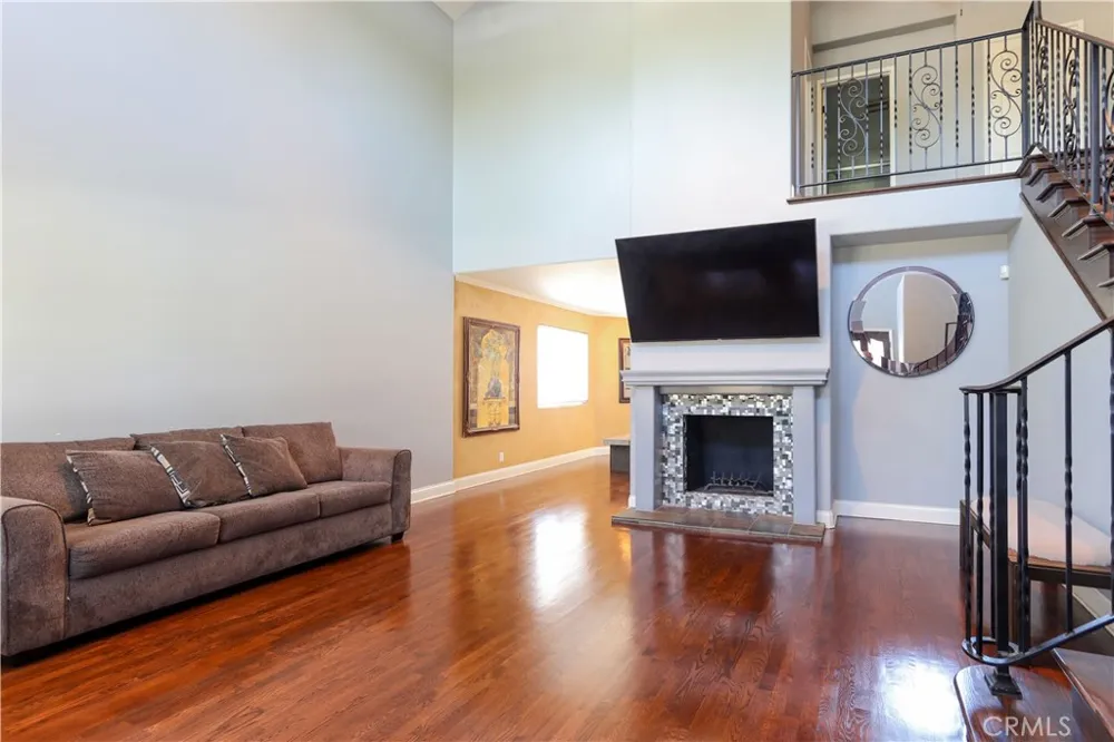 4826 Faculty Avenue Long Beach, CA 90808