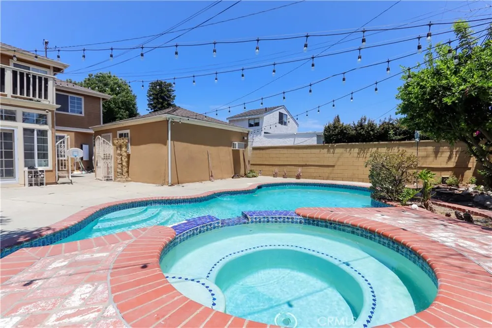 4826 Faculty Avenue Long Beach, CA 90808
