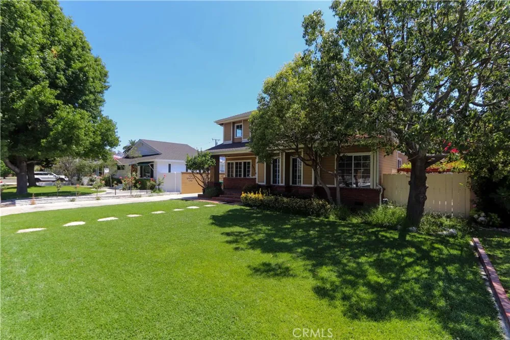 4826 Faculty Avenue Long Beach, CA 90808