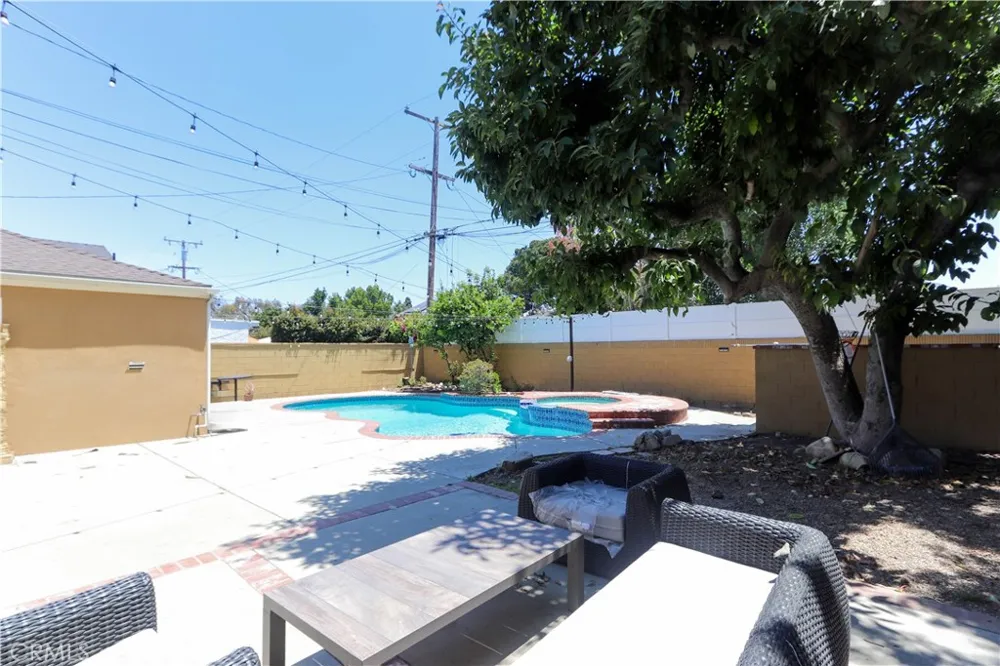 4826 Faculty Avenue Long Beach, CA 90808