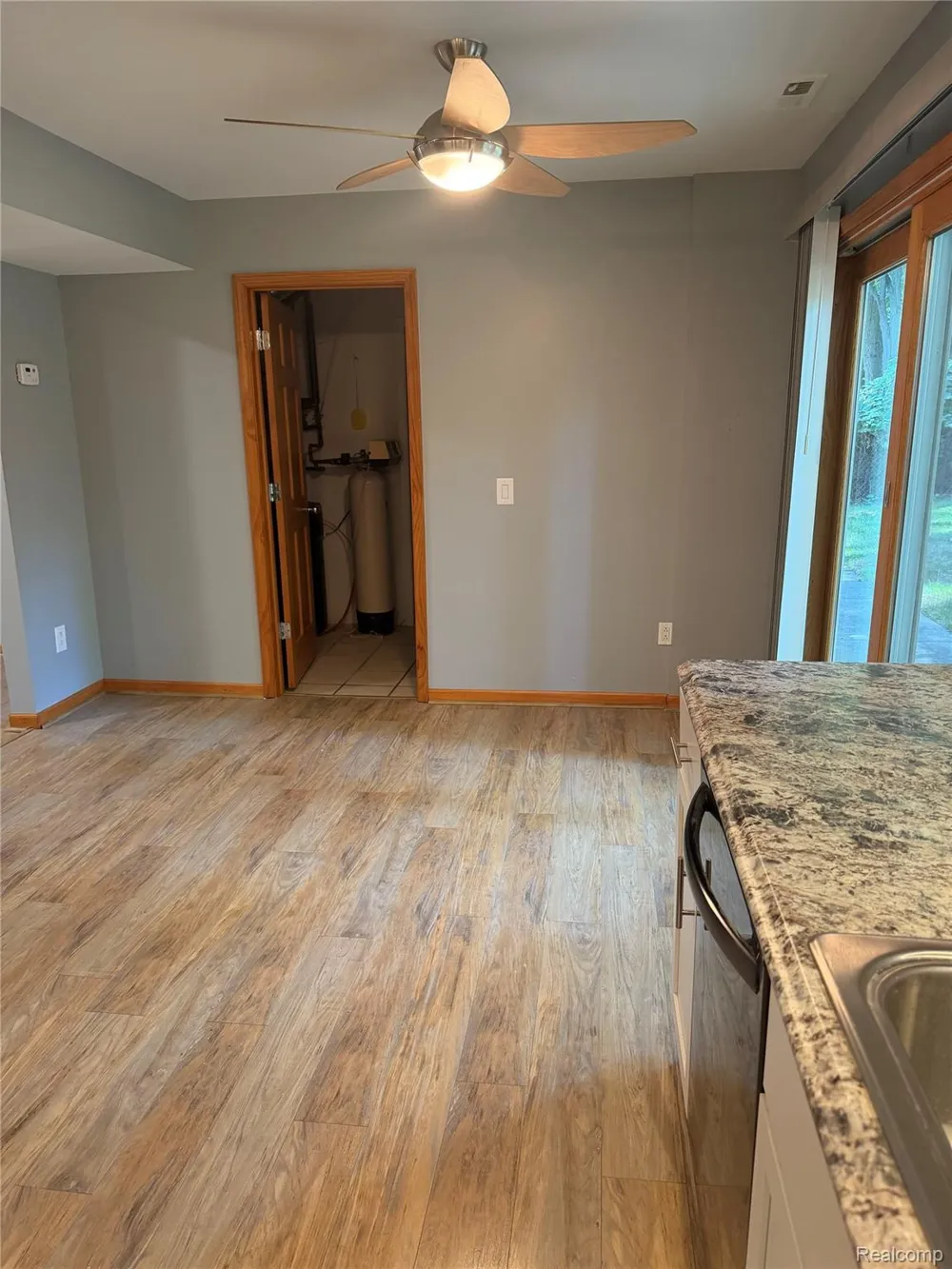1034 Parkway Waterford Charter Township, MI 48328