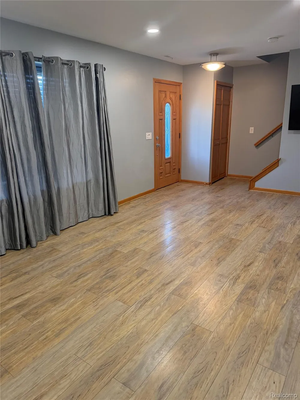 1034 Parkway Waterford Charter Township, MI 48328