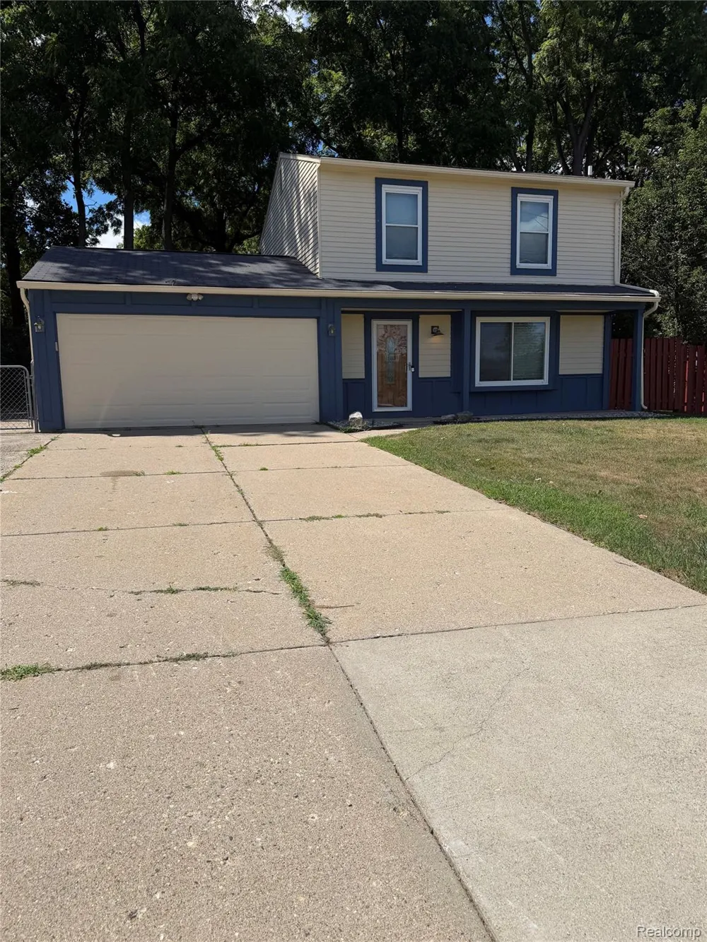 1034 Parkway Waterford Charter Township, MI 48328