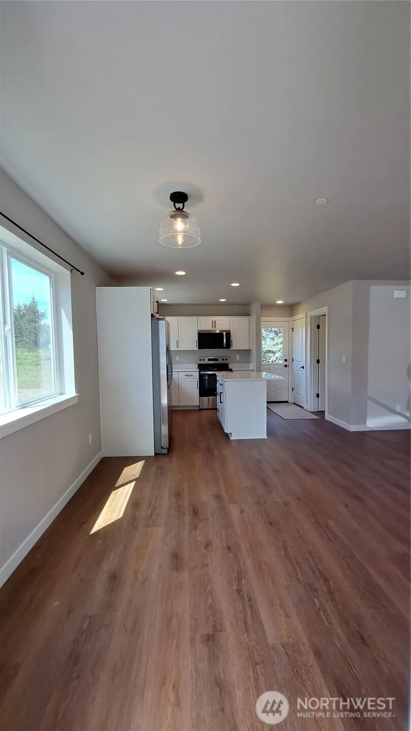 3111 E Camellia Way Port Orchard, WA 98366