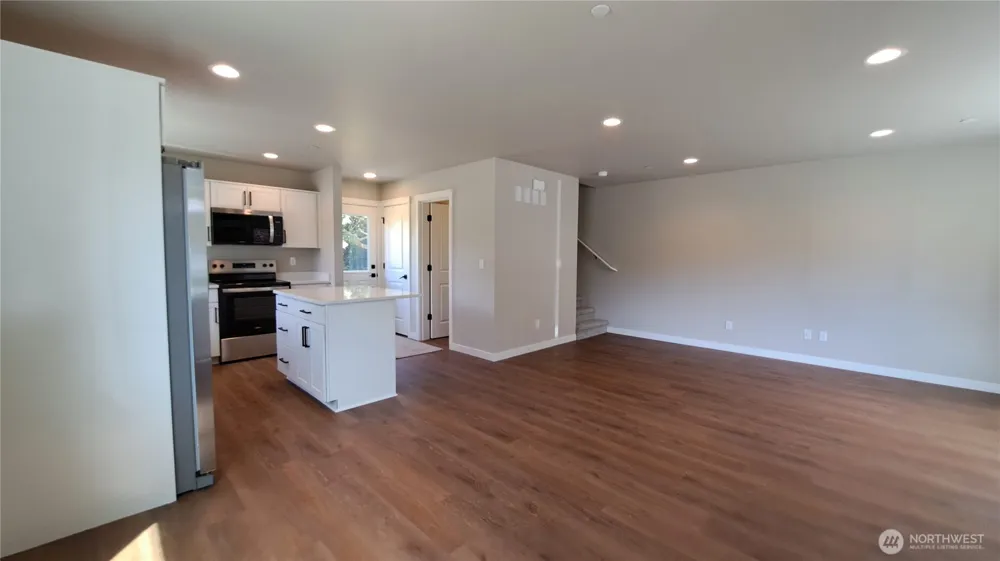 3111 E Camellia Way Port Orchard, WA 98366