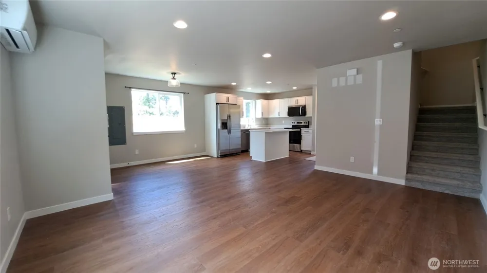 3111 E Camellia Way Port Orchard, WA 98366