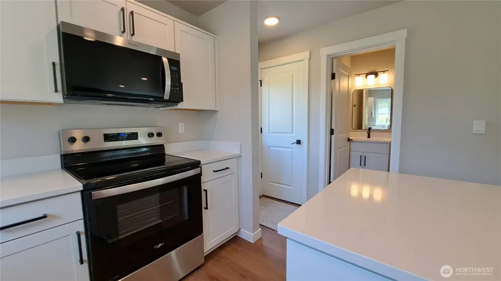 3111 E Camellia Way Port Orchard, WA 98366