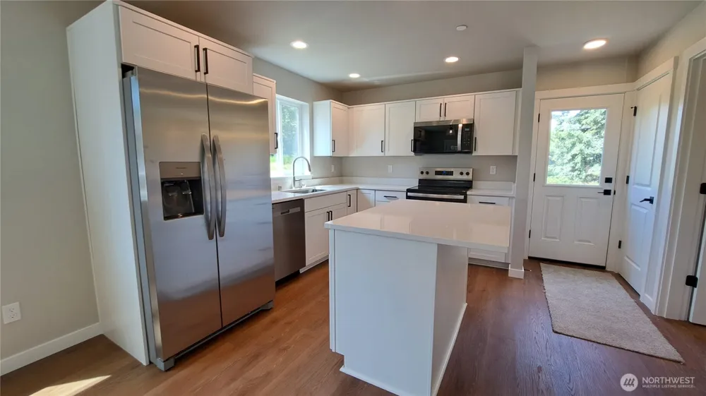 3111 E Camellia Way Port Orchard, WA 98366
